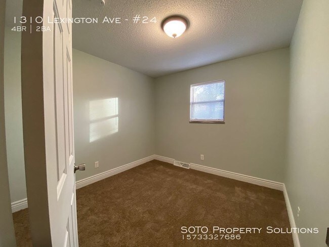 Building Photo - 4BD/2BA Remodeled Condo off Lexington