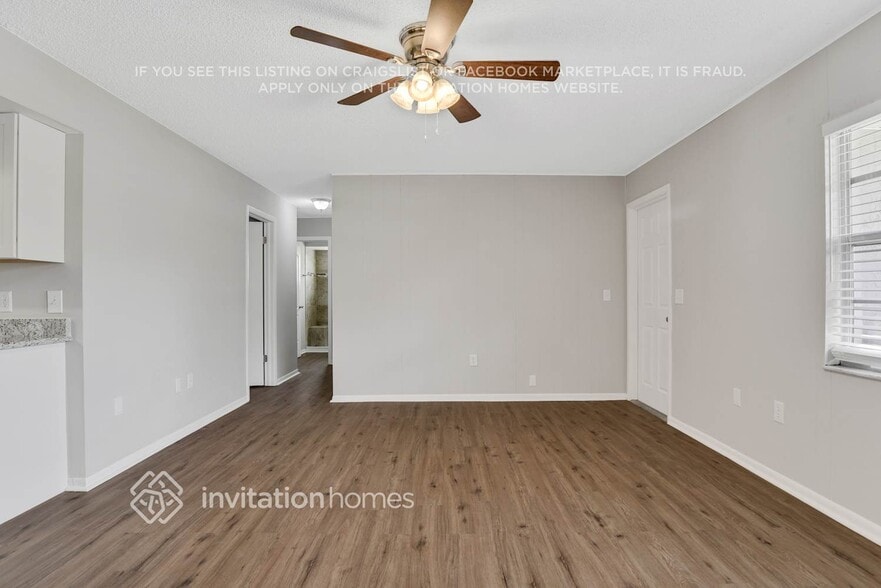 Building Photo - 611 Palomas Ave