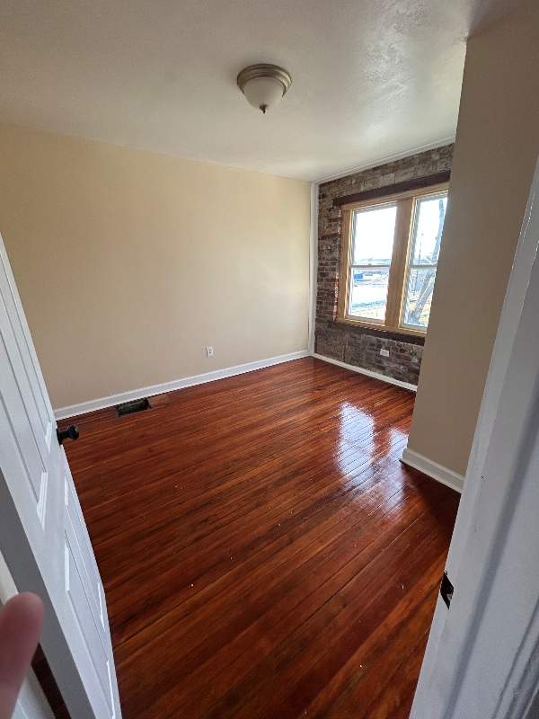 Building Photo - 259 Clarendon Ave