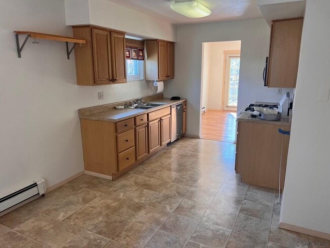 Building Photo - 120-122 Berkey Dr