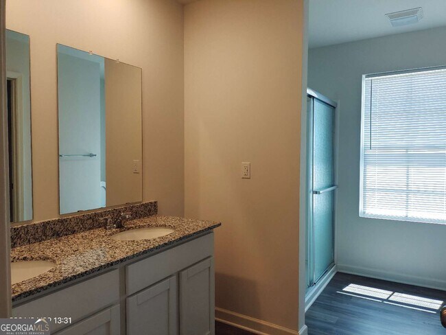 Building Photo - 538 Pemberton St