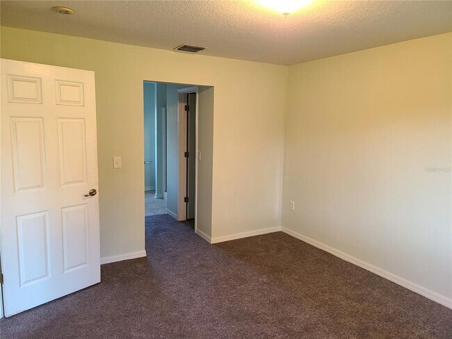 Building Photo - 6750 Moonglow Dr