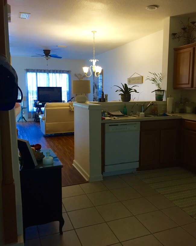 Building Photo - 3591 Lone Tree Ln