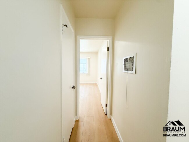 Building Photo - 7339 Woodman Ave