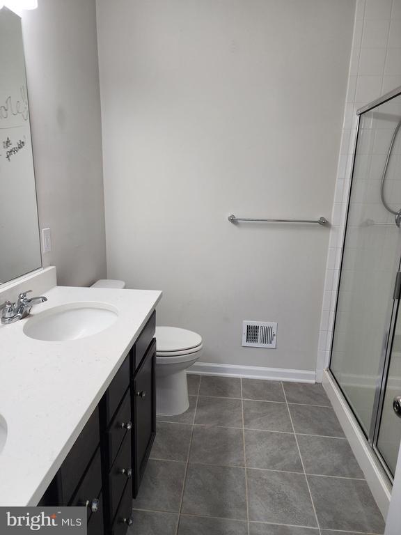 Building Photo - 2570 Debert Cir