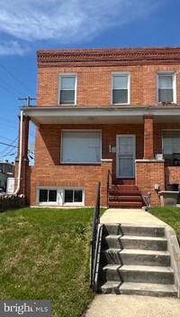 Building Photo - 442 Folcroft St
