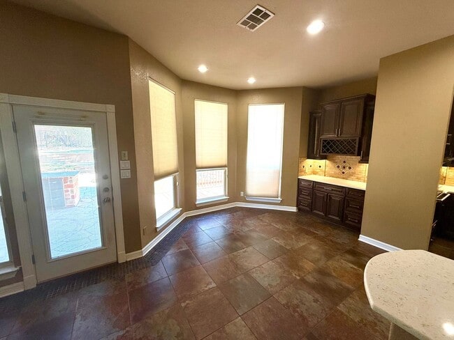 Building Photo - *COMING SOON* Luxurious 2-Story Home in Gated Stone Oak Community – Pool & Lawn Care Included