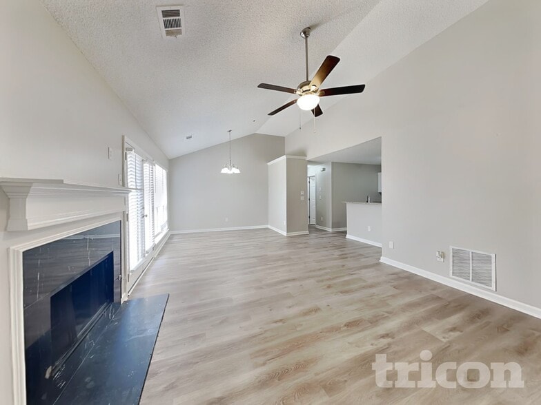 Building Photo - 3547 Lehigh Way