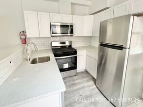 Building Photo - Beautiful, renovated 1BR unit located in F...