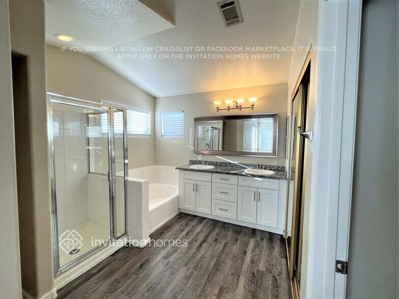 Building Photo - 5237 White Coyote Pl