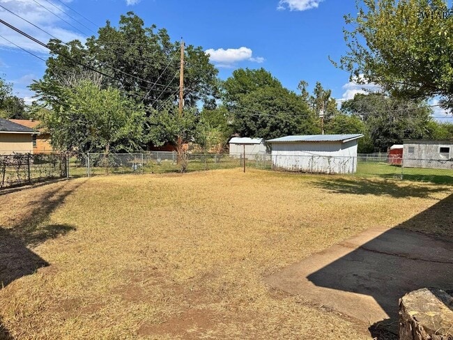 Building Photo - 4118 Palomino St