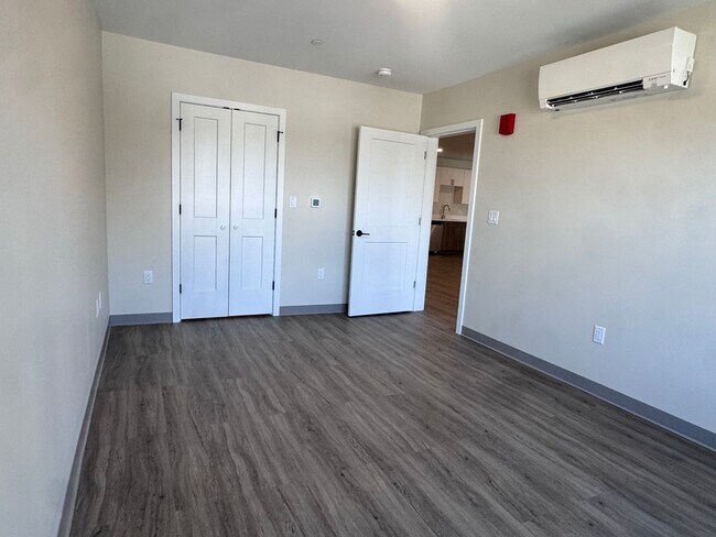 Building Photo - 356 Cummins Hwy