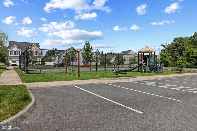 Building Photo - 12307 Eliff Way