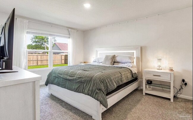 Building Photo - 9768 MilleeLoop