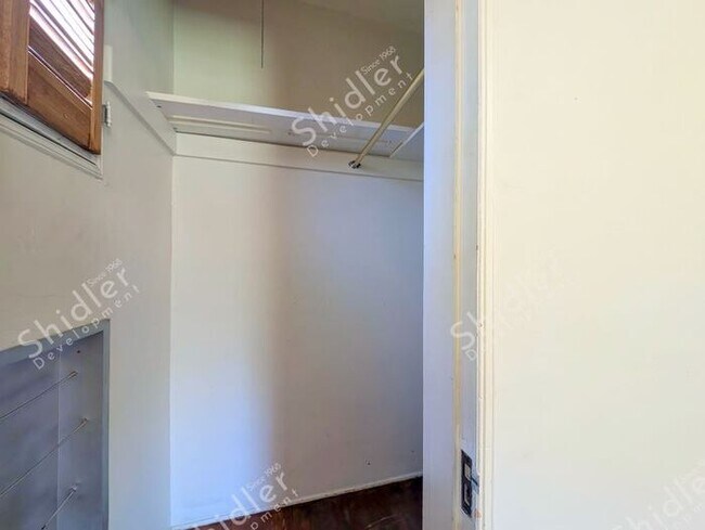 Building Photo - 2 Bedroom 1 Bath and 2 Massive Yard in North San Bernardino