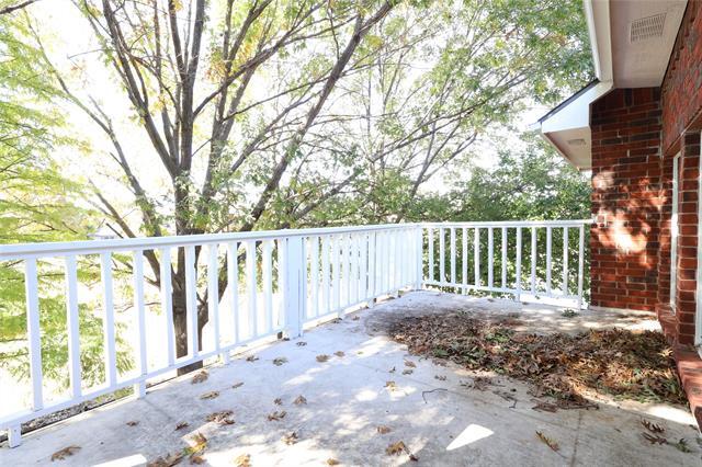 Building Photo - 5901 Louisville Dr