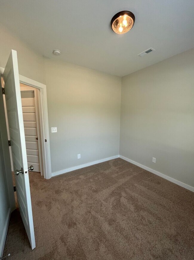 Building Photo - Home for Rent in Eva, AL!! Available to Vi...