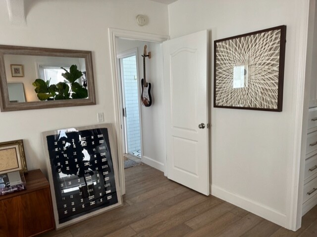 Building Photo - 205 41st St