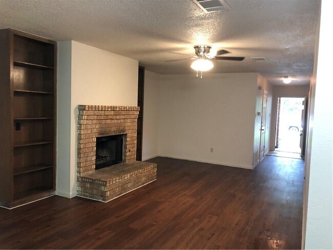 Building Photo - 9106 Sedgemoor Trail