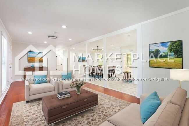 Building Photo - 4477 Glenhaven Dr