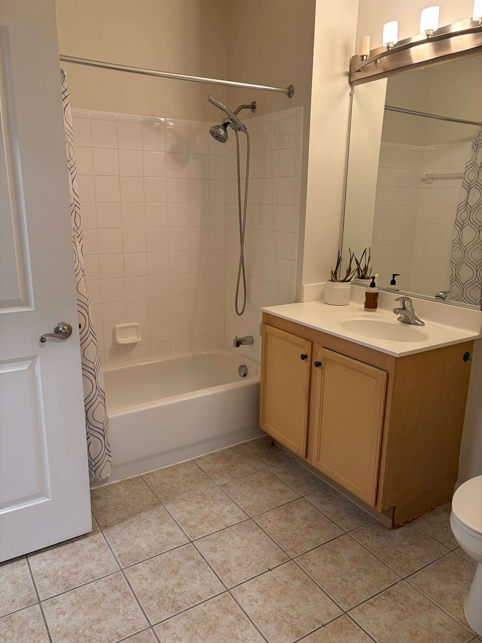 Building Photo - 2665 Prosperity Ave