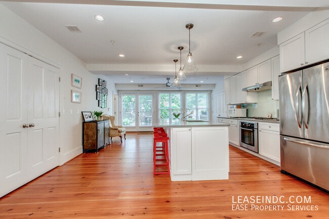 Building Photo - 1903 3rd St NW