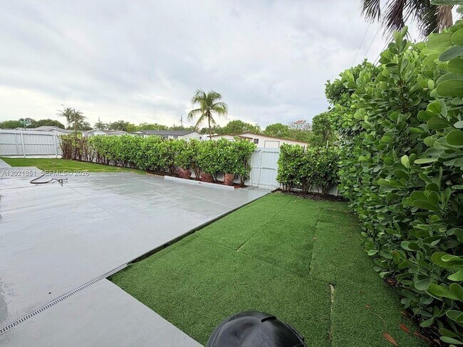 Building Photo - 12041 SW 174th St