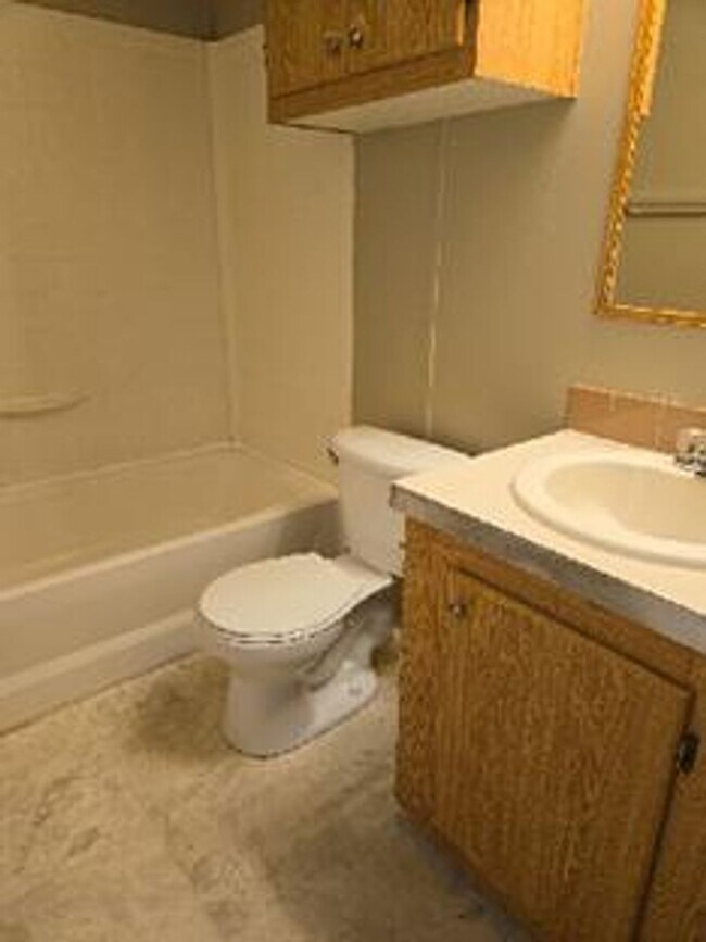 Building Photo - $300 Rent Credit if Lease Starts before 7/1/26! No Application Fees for the Month of June!