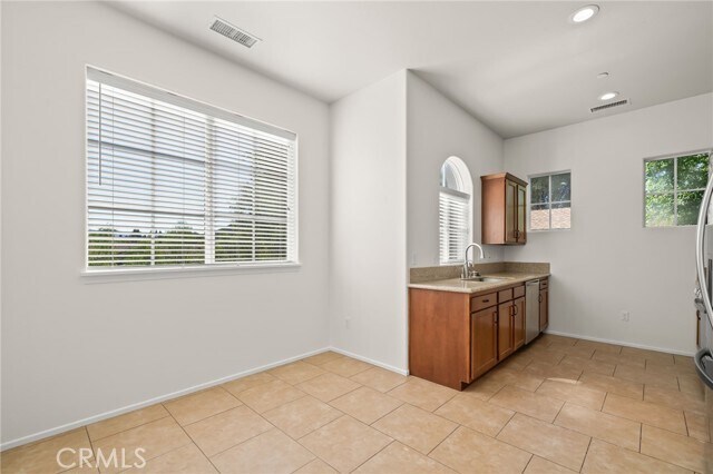 Building Photo - 5310 Colodny Dr