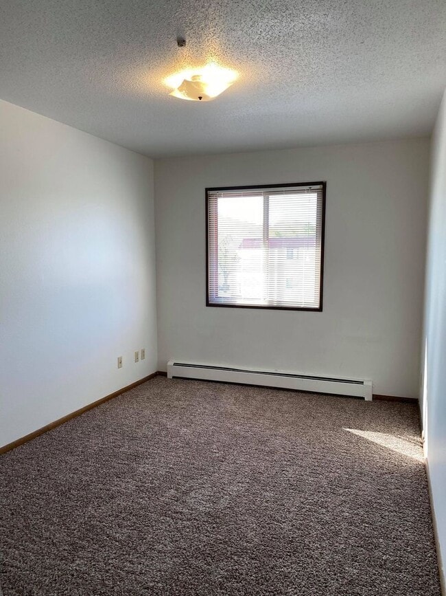 Interior Photo - 1204 27th Ave S