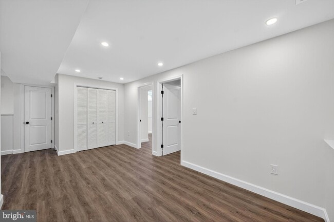 Building Photo - 8 Marley Neck Rd