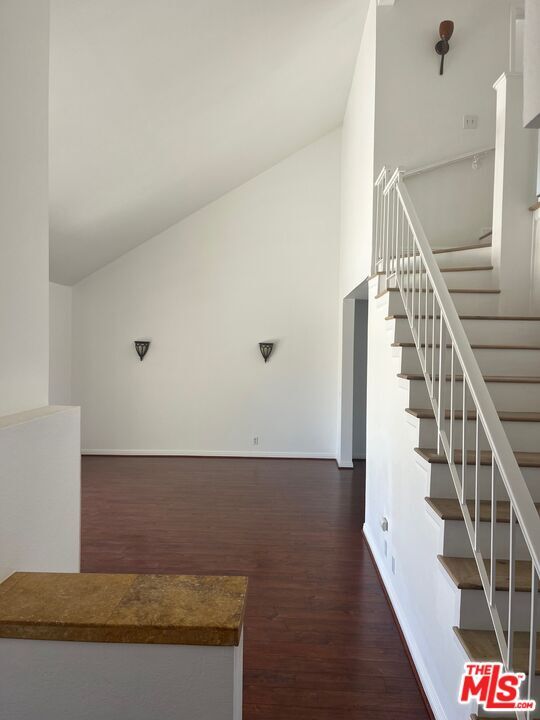 Building Photo - 4650 Park Mirasol Park