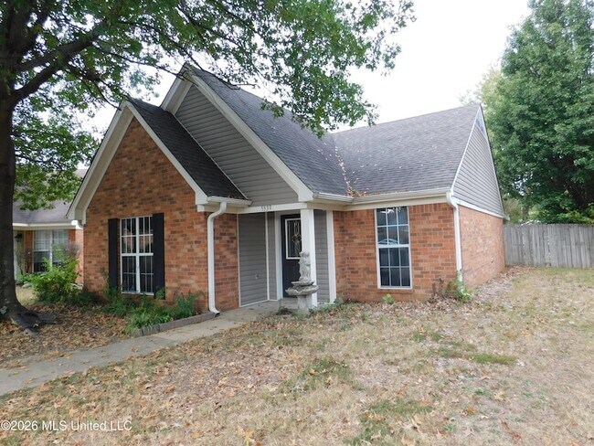 Building Photo - 5539 Bradley Dr