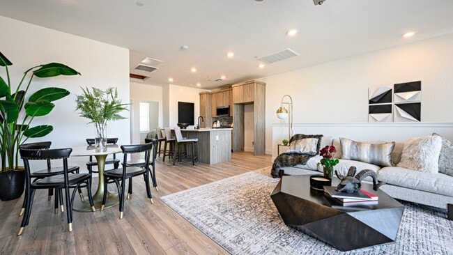 kitchen (model) - 10956 N Honeysuckle Dr