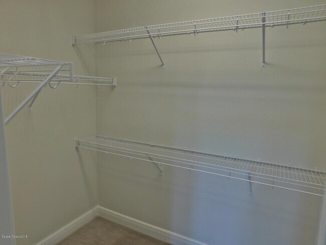 Building Photo - 7123 Vista Hermosa Dr