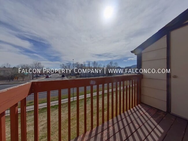 Building Photo - 4527 Lamplighter Cir