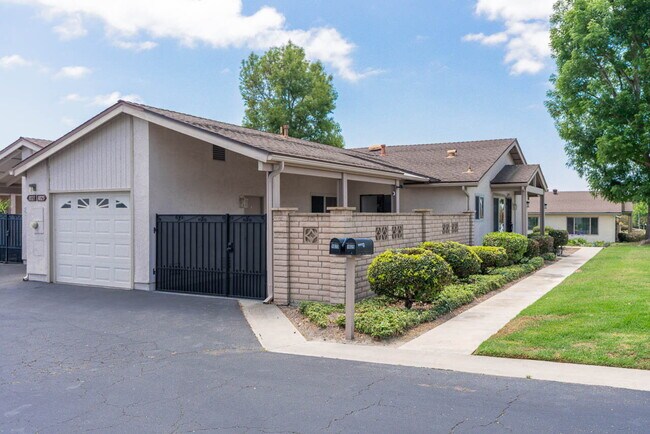 Building Photo - 1025 Plover Way