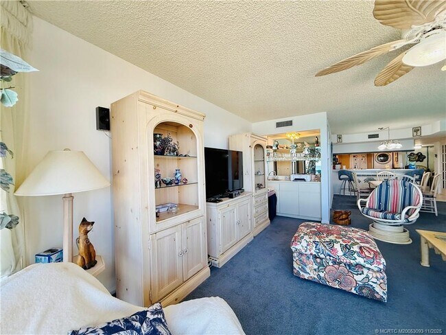 Building Photo - 9500 S Ocean Dr