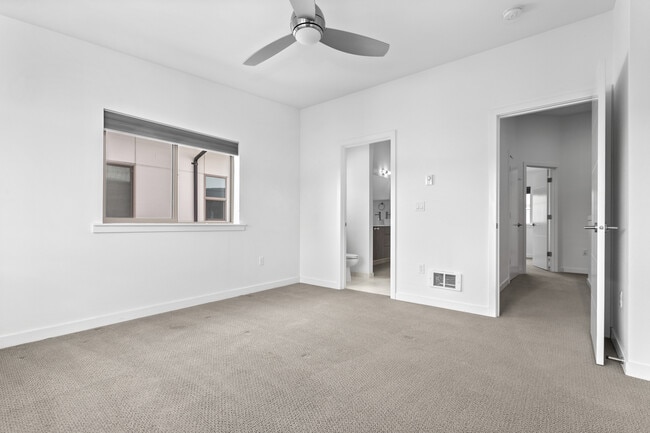 Building Photo - 4244 S Greenbelt Station Dr