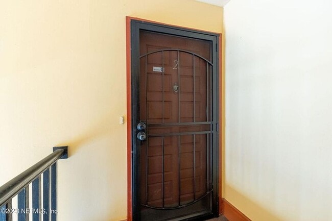 Building Photo - 6619 La Mirada Dr W