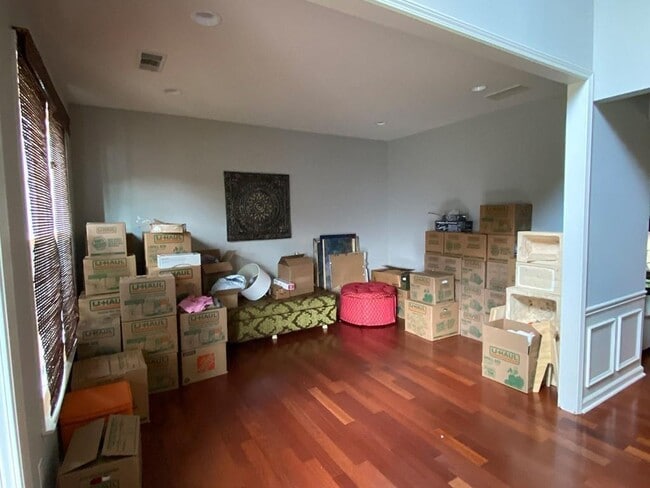 Building Photo - 30 Sherryforth Dr NW