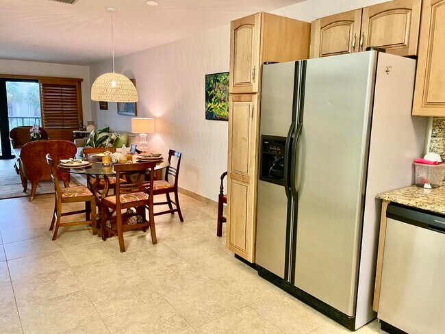 Building Photo - 3605 S Ocean Blvd