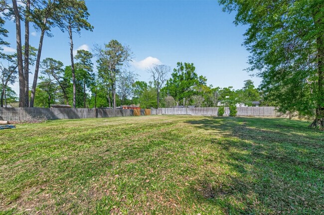 Building Photo - 16914 Creeksouth Rd