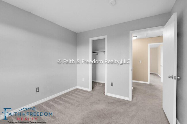 Building Photo - 5249 Mountain Air Cir