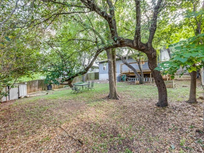 Building Photo - 1705 Adriane Dr