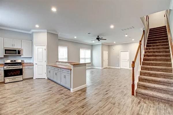 Building Photo - 2120 Bermuda Dunes Dr