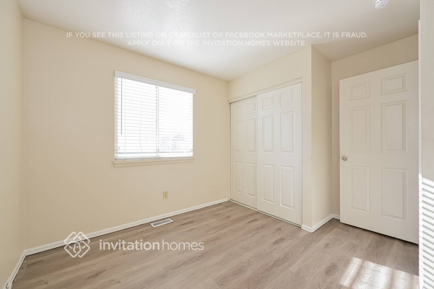 Building Photo - 19382 E Buchanan Pl