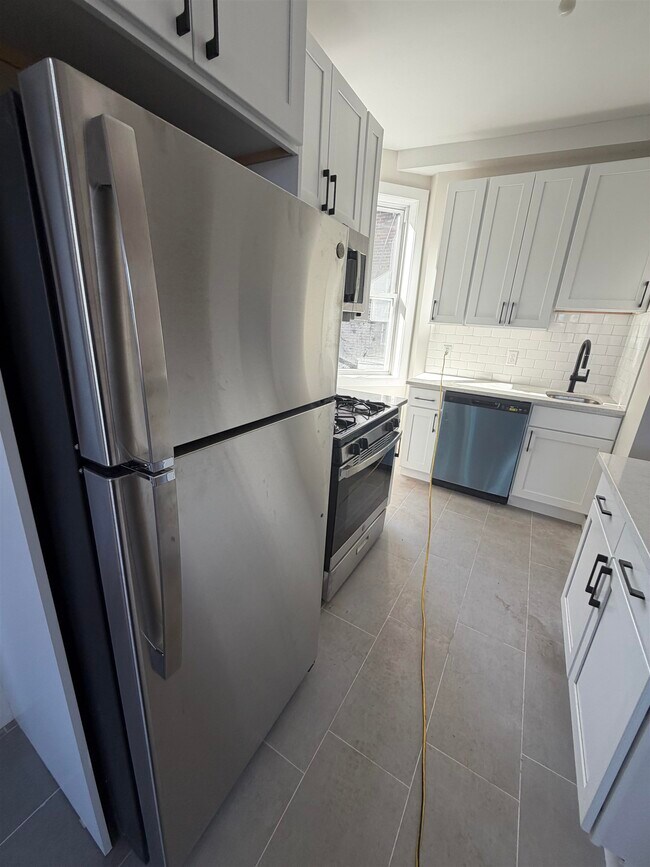 Building Photo - 31-33-33 66th St