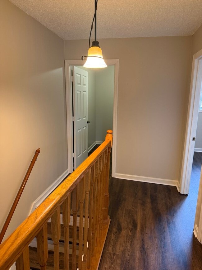 Building Photo - 108 Shadybrook
