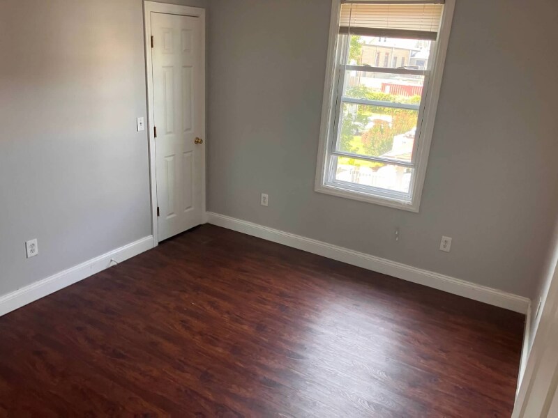 Building Photo - 69 Bennett St